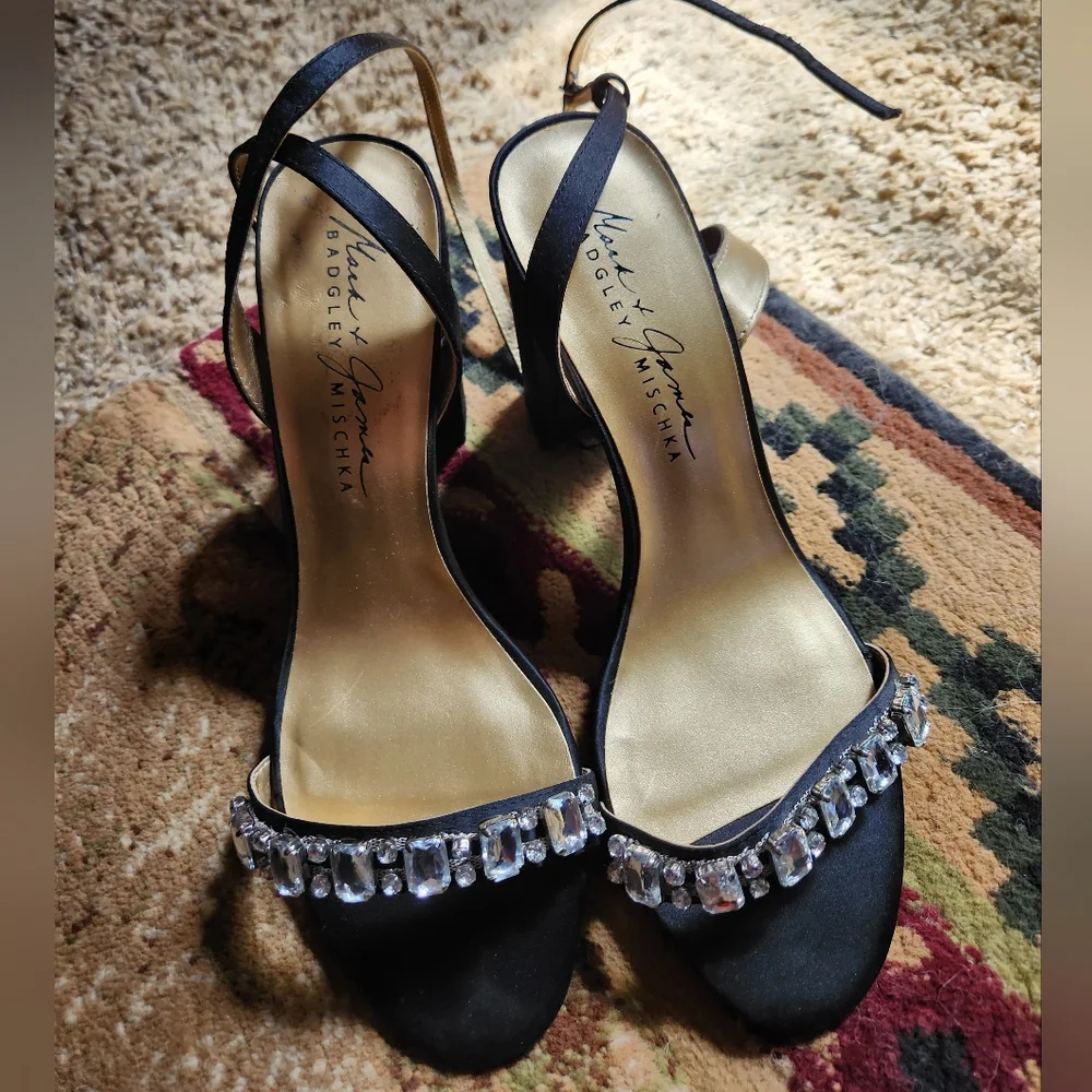 Heels - Picture 1 of 7